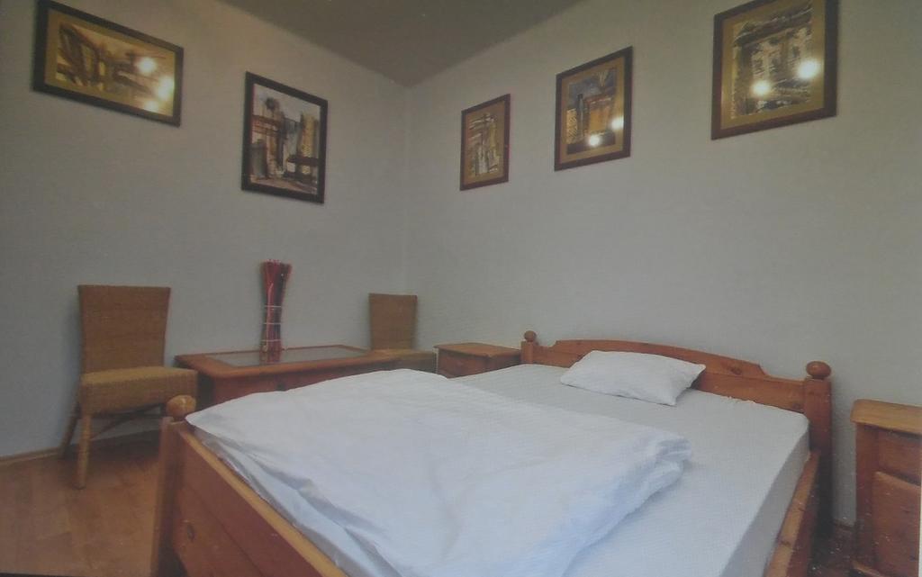 Borostyan 20 Vendeghaz Apartment ชารอชปาตัก ภายนอก รูปภาพ